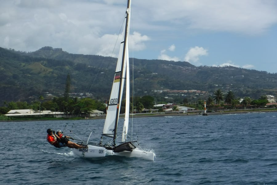 Nacra 15 Tahiti montage et premiers bords