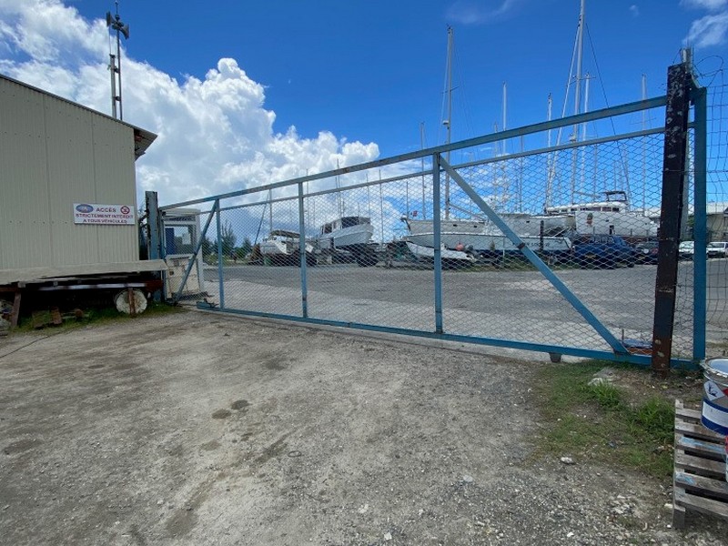 Gates closed due to quarantine in Raiatea French Polynesia