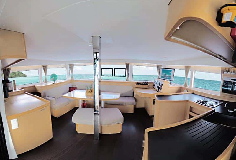 Lagoon 42 - 2017 - for sale in Tahiti