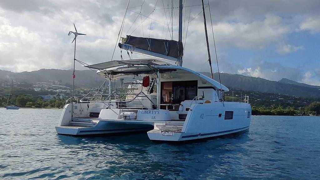 001 Lagoon 42 owners version – 2016 – Liberty’s