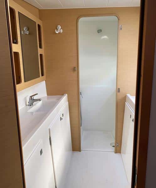 019 Lagoon 42 owners version – 2016 – Liberty’s