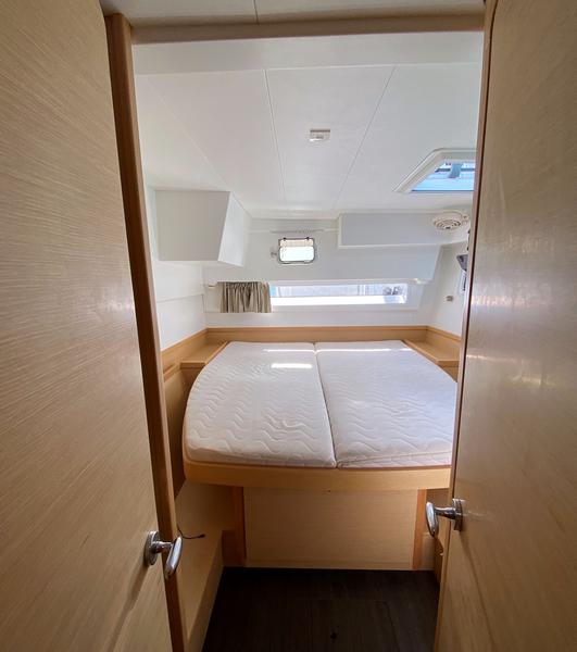 023 Lagoon 42 owners version – 2016 – Liberty’s