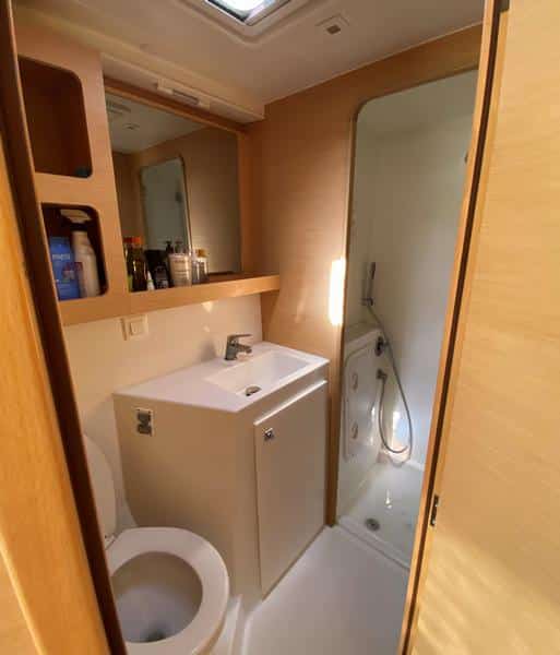 024 Lagoon 42 owners version – 2016 – Liberty’s