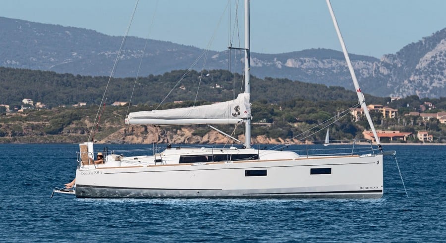 Oceanis38.1_09