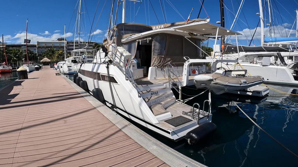 007 Privilege 5 Series 2019 – aft deck