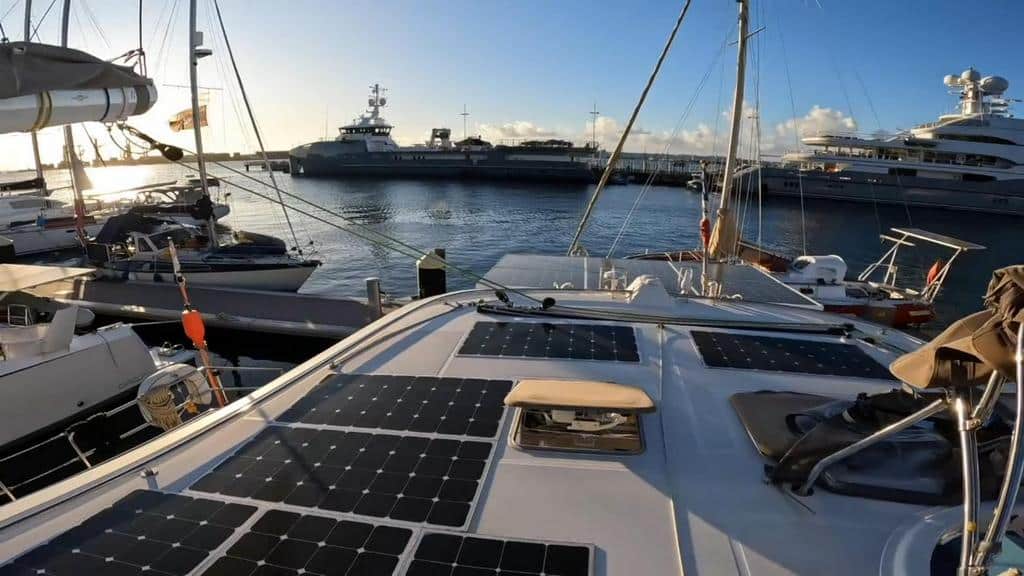 020 Privilege 5 Series 2019 – solar 3