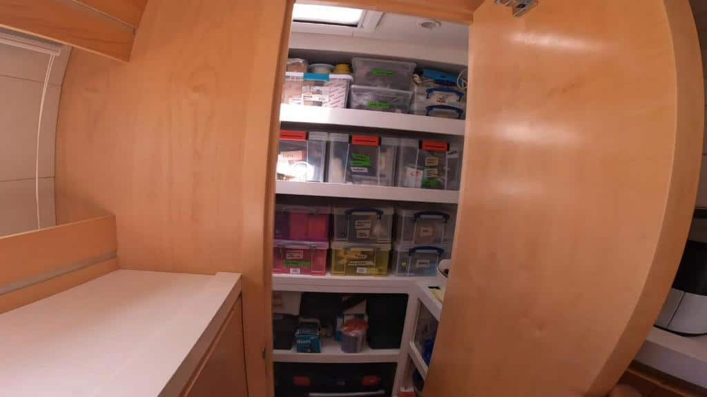 054 Privilege 5 Series 2019 – master cabin storage 2