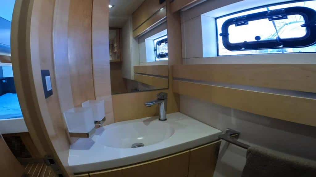 058 Privilege 5 Series 2019 – port aft cabin bathroom 2