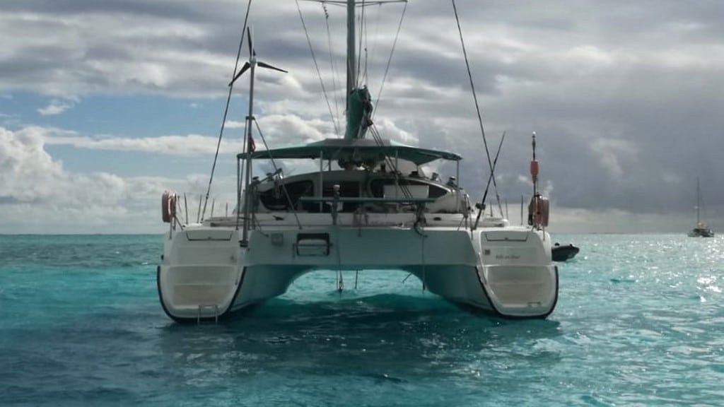 002 Fountaine Pajot Belize 43 – stern 2 Fountaine Pajot Belize 43 for sale in Tahiti