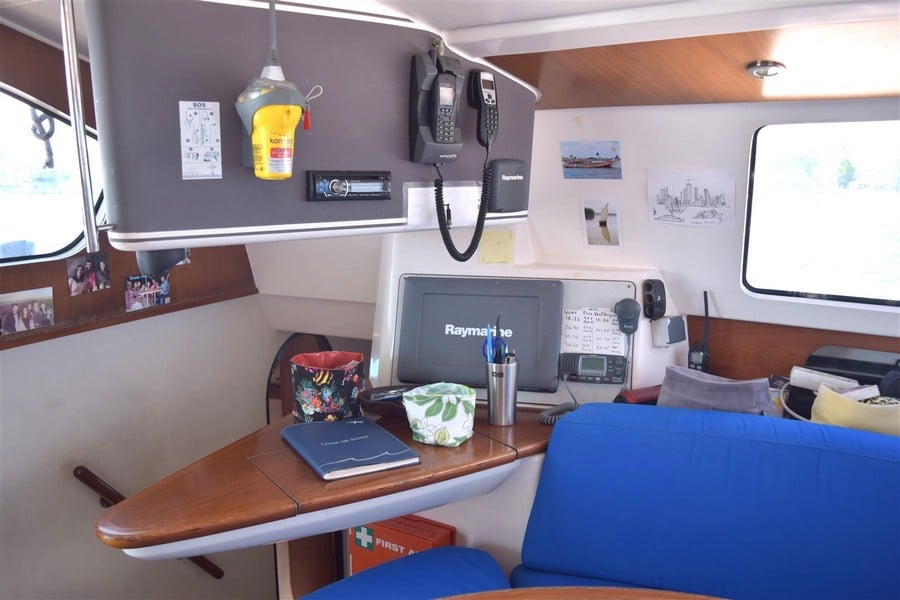 017a Fountaine Pajot Belize 43 – Table a cartes