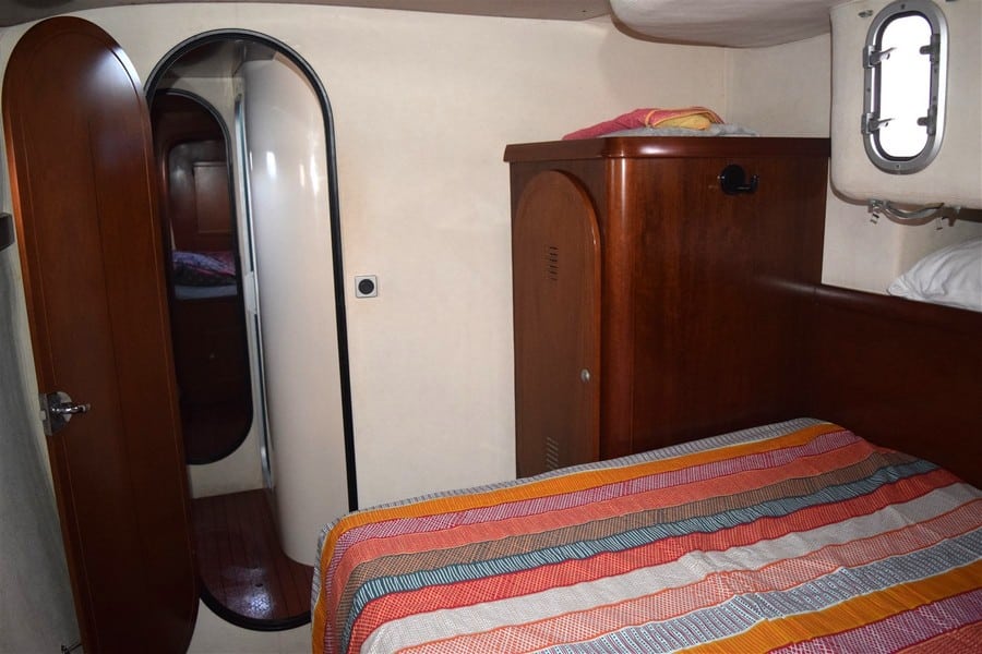 021 Fountaine Pajot Belize 43 – Cabine AR Babord