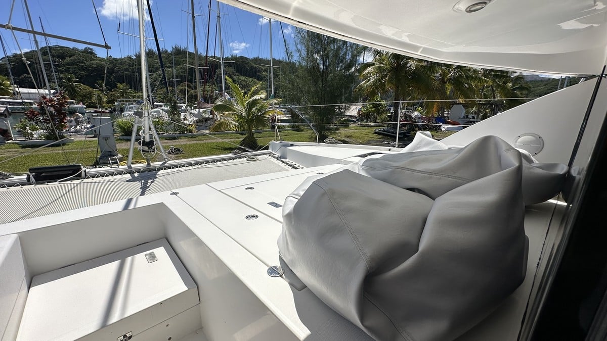 022 Leopard 40 catamaran owners version
