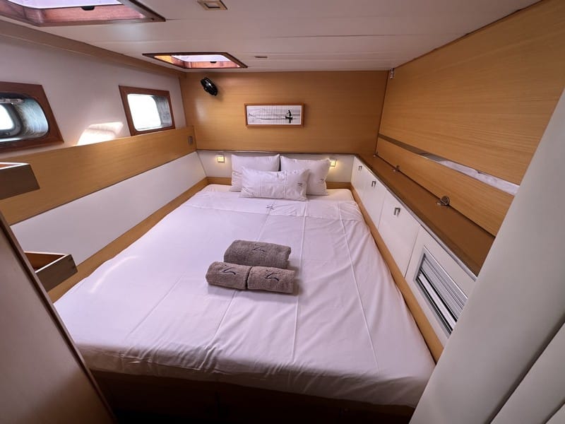 040 Sunreef 60 – 2008 – Zahora – feature