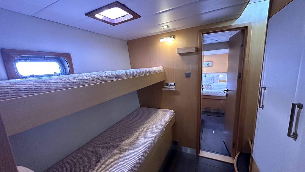 047 Sunreef 60 – 2008 – Zahora – feature