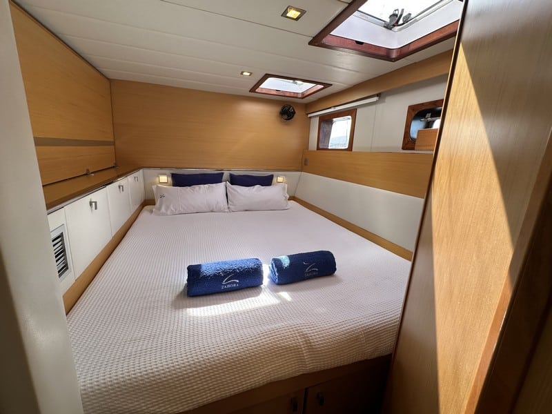 054 Sunreef 60 – 2008 – Zahora – feature