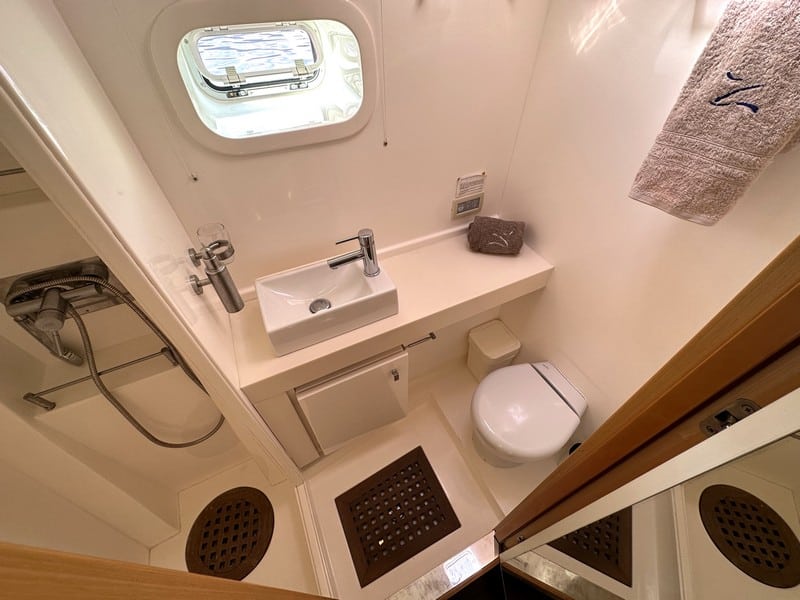 057 Sunreef 60 – 2008 – Zahora – feature