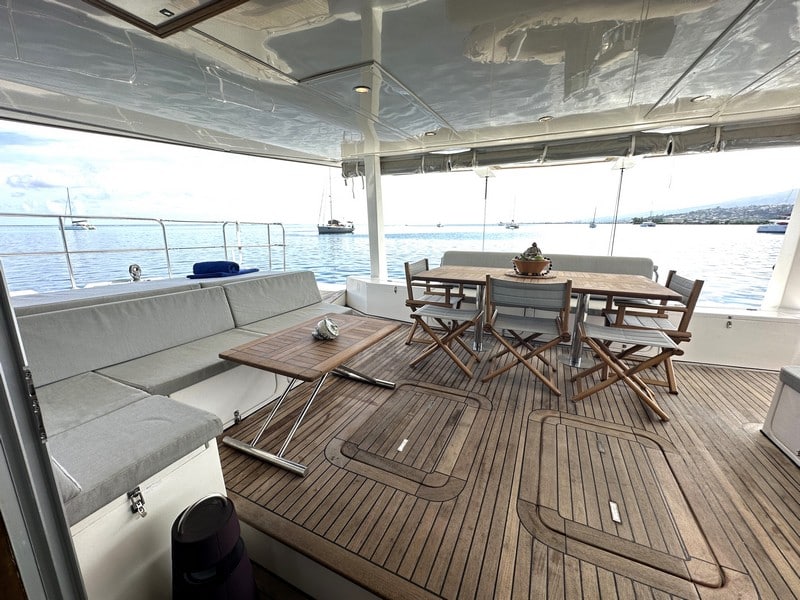 070 Sunreef 60 – 2008 – Zahora – feature