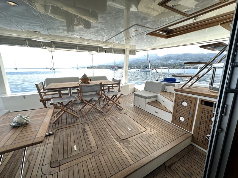 071 Sunreef 60 – 2008 – Zahora – feature