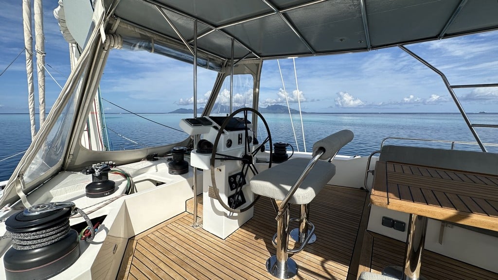 075 Sunreef 60 – 2008 – Zahora – feature