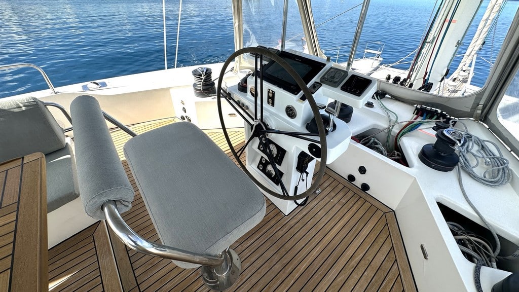 078 Sunreef 60 – 2008 – Zahora – feature