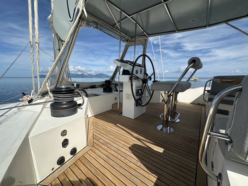 079 Sunreef 60 – 2008 – Zahora – feature