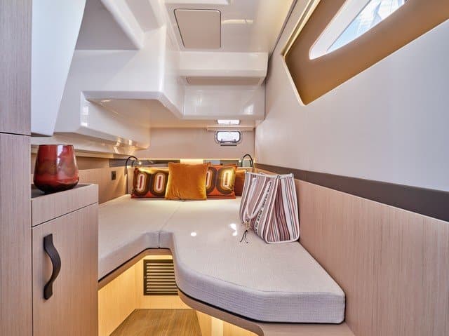 Four Winns TH36 Interior Starboard Cabin 6MB NicolasClaris