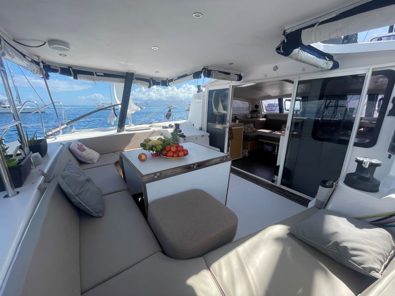 Outremer 51 cockpit 6 Outremer 51 2017 Black Mamba