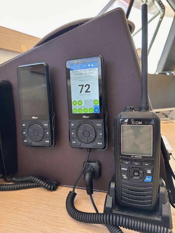 Neel 51 VHF Neel 51 in Tahiti