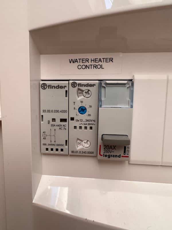 Neel 51 water heater timer Neel 51 in Tahiti