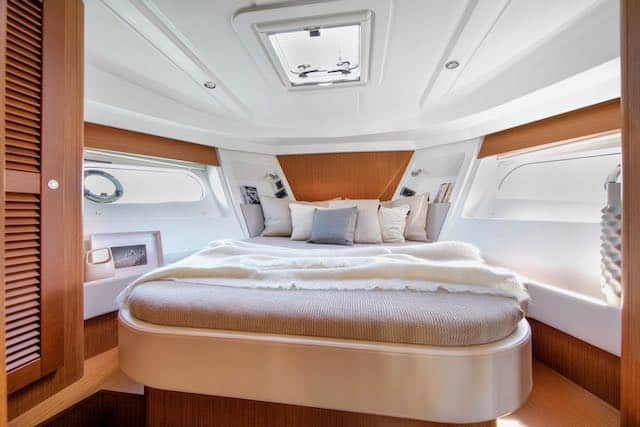 Beneteau Swift Trawler lifestyle – 1 sur 18 Beneteau Swift Trawler lifestyle