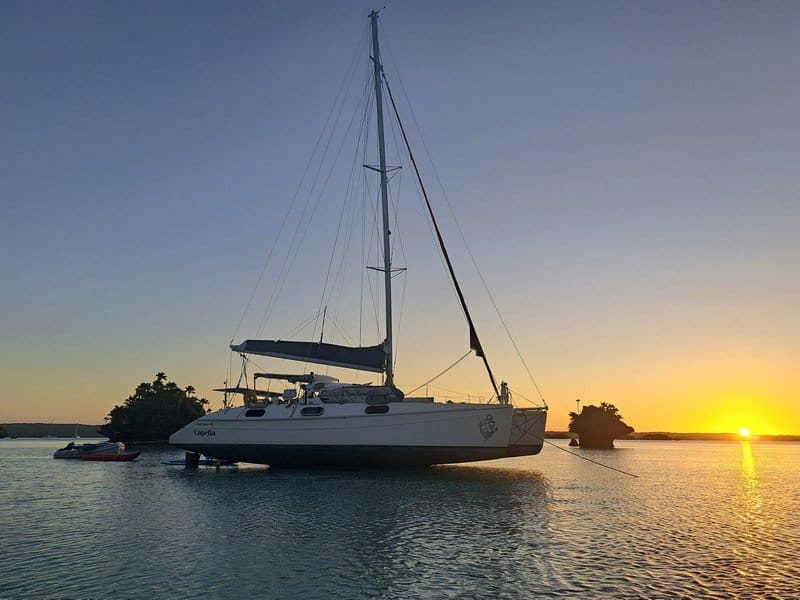 005 Outremer 45 2001 Capella