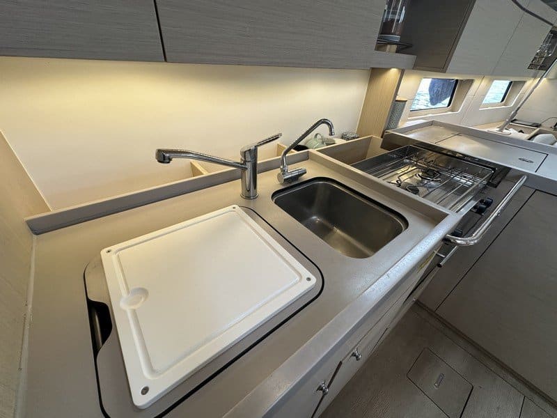053 Beneteau Oceanis 46.1 2020 Owners Version