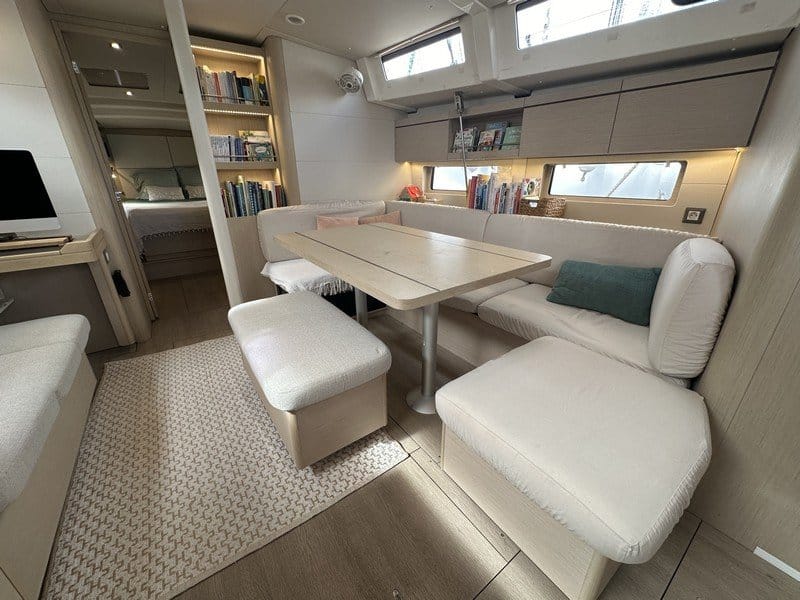 055 Beneteau Oceanis 46.1 2020 Owners Version
