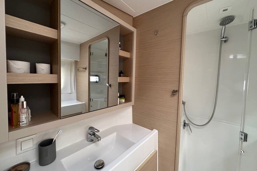 023 Lagoon 42 Owner’s Version from 2022