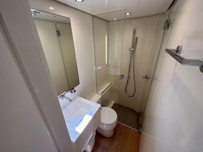 023 Port hull double cabin & double bunk cabin 009 – Sunreef 50 ECO – Tiril