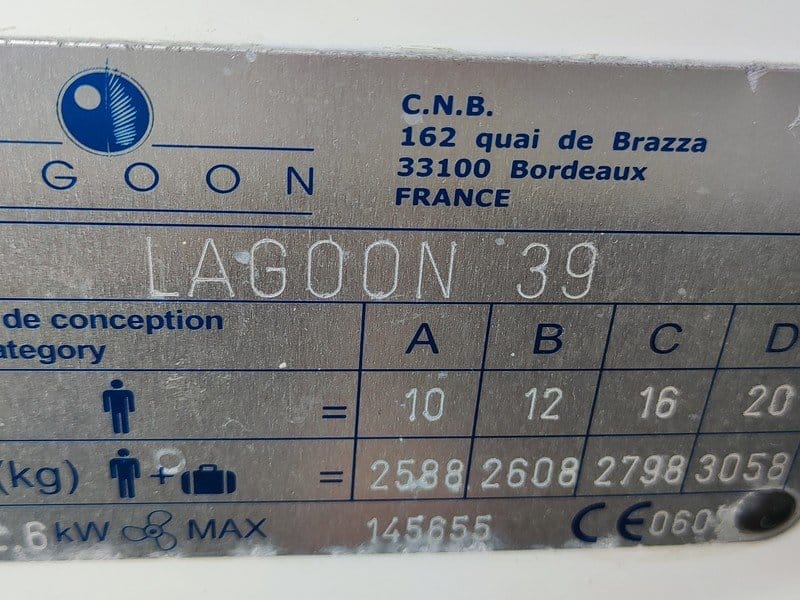 034 Lagoon 39 owners version 2014 TiAmaraa