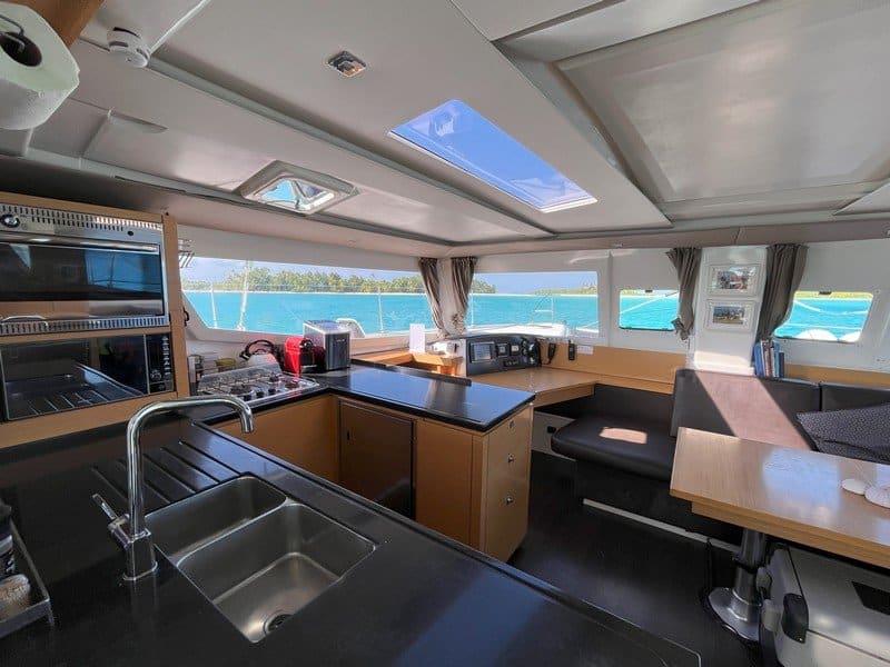 020 Fountaine Pajot Helia 44 – Ella
