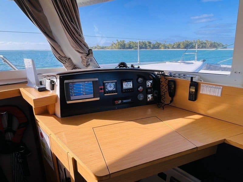 027 Fountaine Pajot Helia 44 – Ella