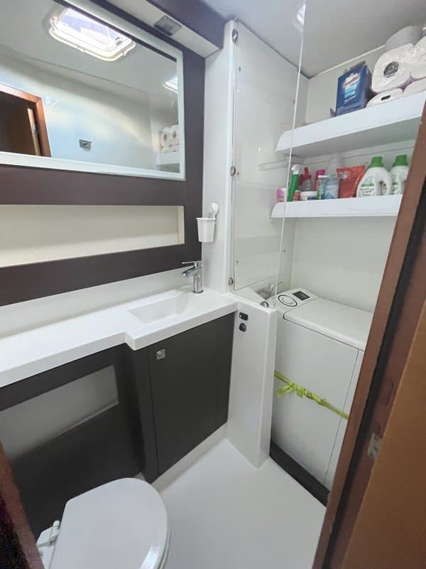 042 Fountaine Pajot Helia 44 – Ella