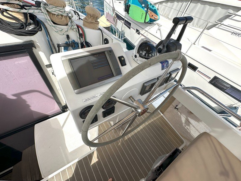 052 Fountaine Pajot Helia 44 – Ella