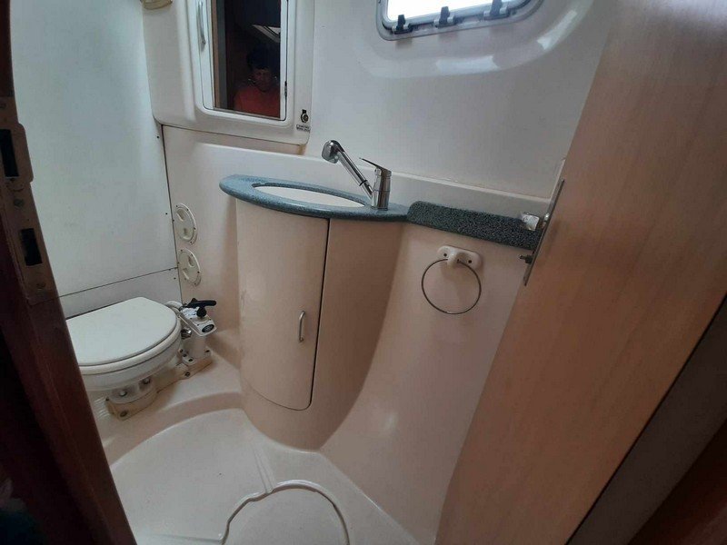 #1 Leopard 42 Kokiri bathrooms