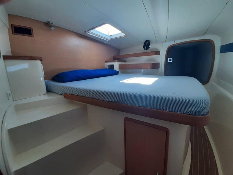 18-Cabine avant tribord