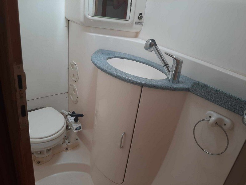 #4 Leopard 42 Kokiri bathrooms
