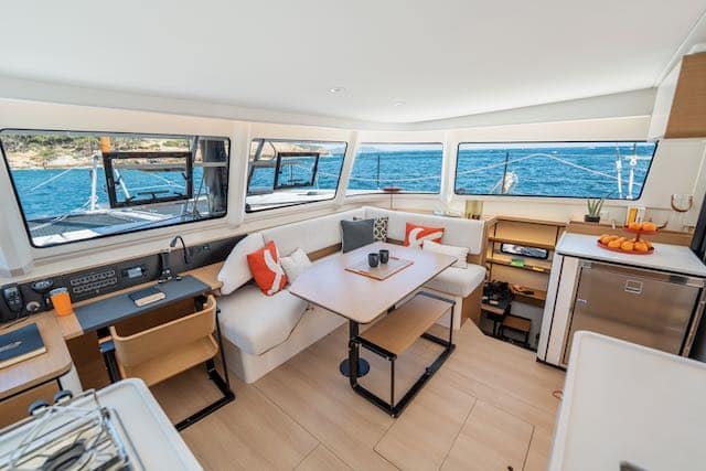 Banque images Excess 13 catamaran excess 13