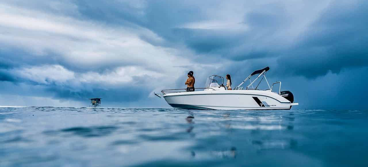 Flyer 7 Teahupoo – 1 sur 1 (1) Beneteau Flyer 7 : bateau moteur à Tahiti