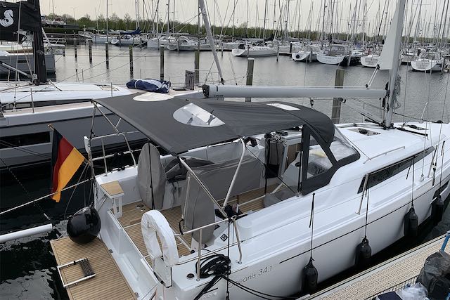 Biminitop on Oceanis 34.1