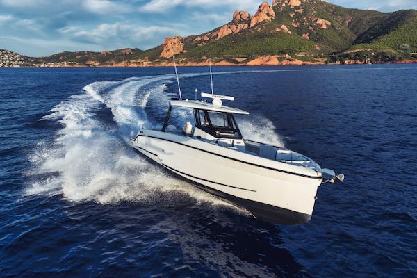 Wellcraft 38 T-TOP – 1 sur 25 Wellcraft 38 T-TOP : un bateau moteur pour l'aventure en Polynésie High Performance Center Console for all your adventures in Polynesia