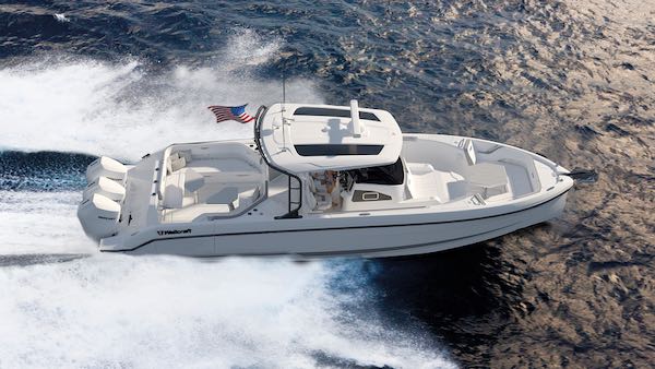 Wellcraft 38 T-TOP – 2 sur 25 Wellcraft 38 T-TOP : un bateau moteur pour l'aventure en Polynésie High Performance Center Console for all your adventures in Polynesia