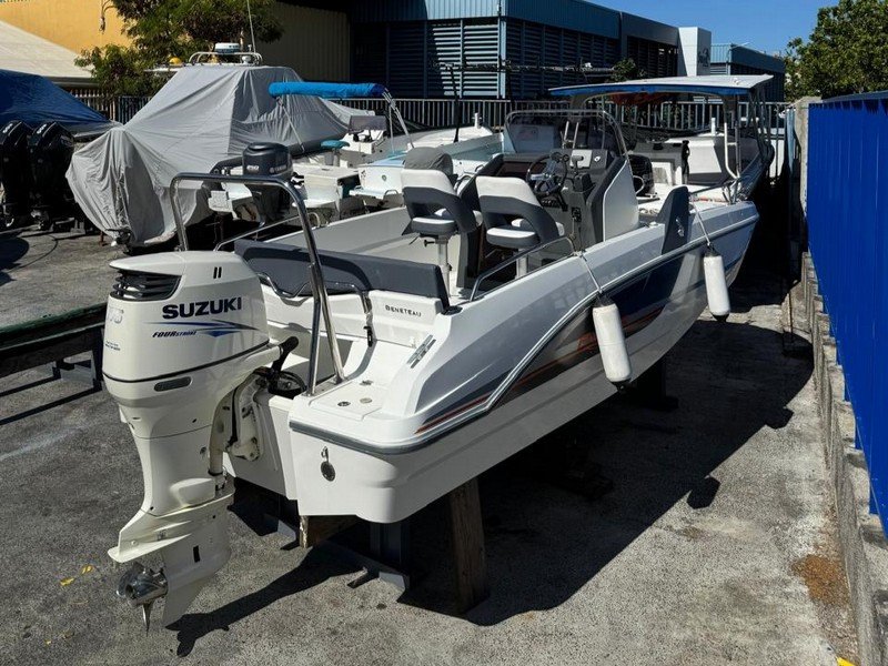 008 Beneteau Flyer 6.6 Space Deck Pilot Edition (2015)