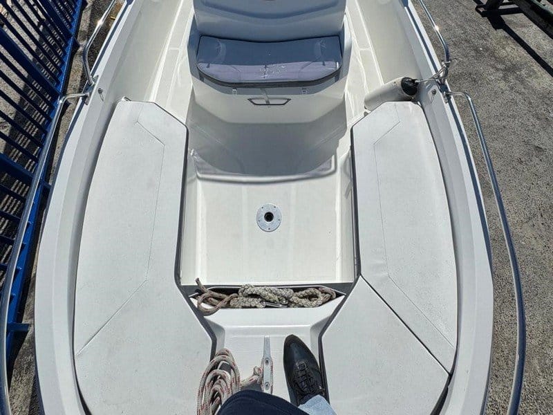 011 Beneteau Flyer 6.6 Space Deck Pilot Edition (2015)